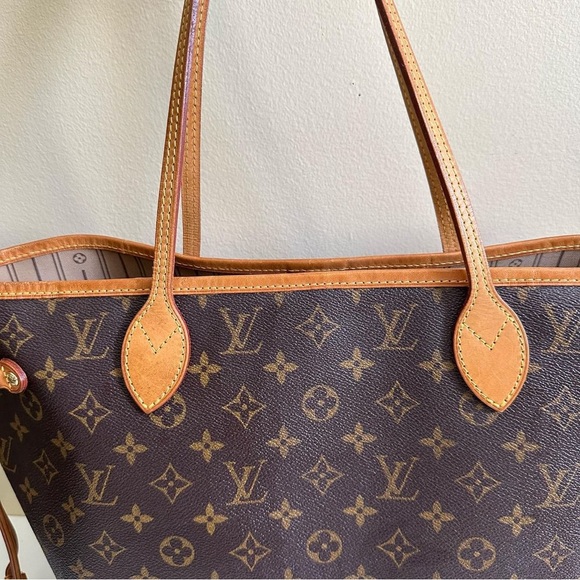 Authentic Louis Vuitton Neverfull MM - Picture 3 of 14